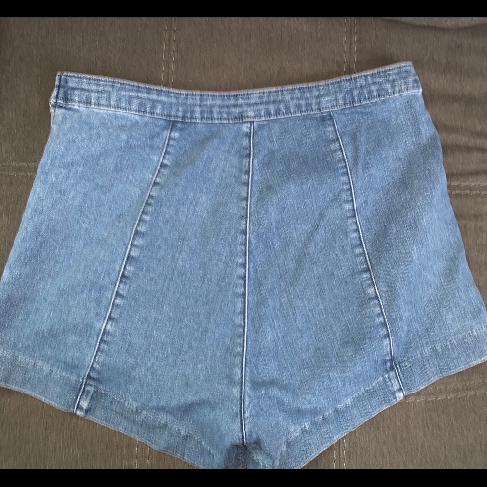 H&M jean shorts - Picture 5 of 6